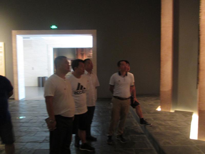 【bt365体育在线】商会组织参观渡江战役纪念馆和安徽省名人馆